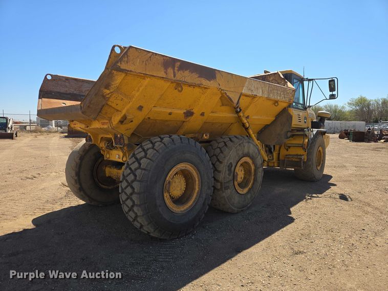 image for item EB1418 2008 John Deere 250D articulated haul truck