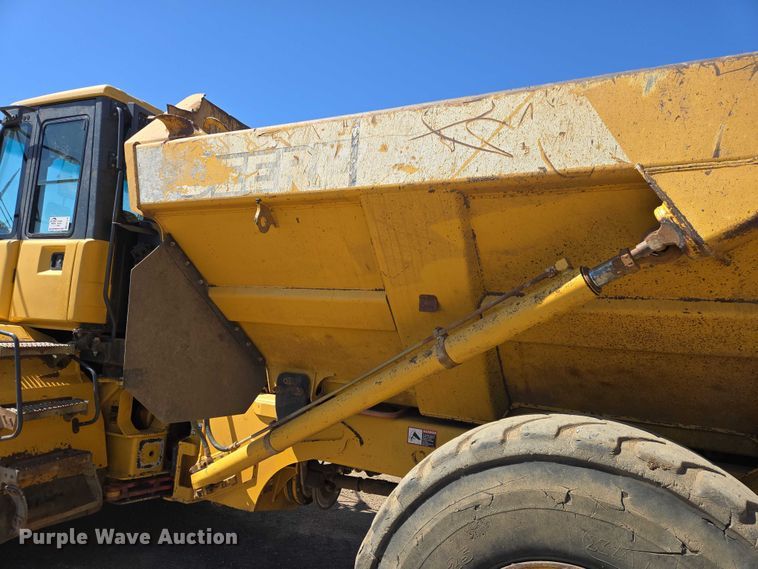 image for item EB1418 2008 John Deere 250D articulated haul truck