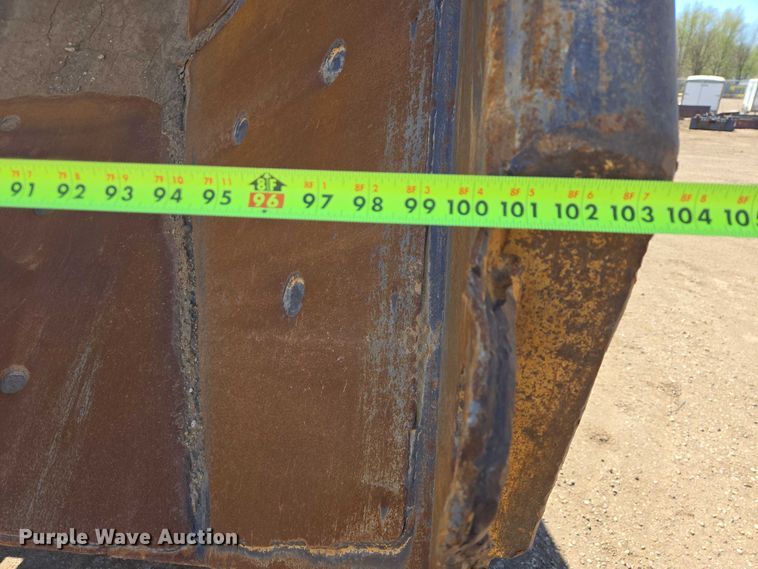 image for item EB1418 2008 John Deere 250D articulated haul truck