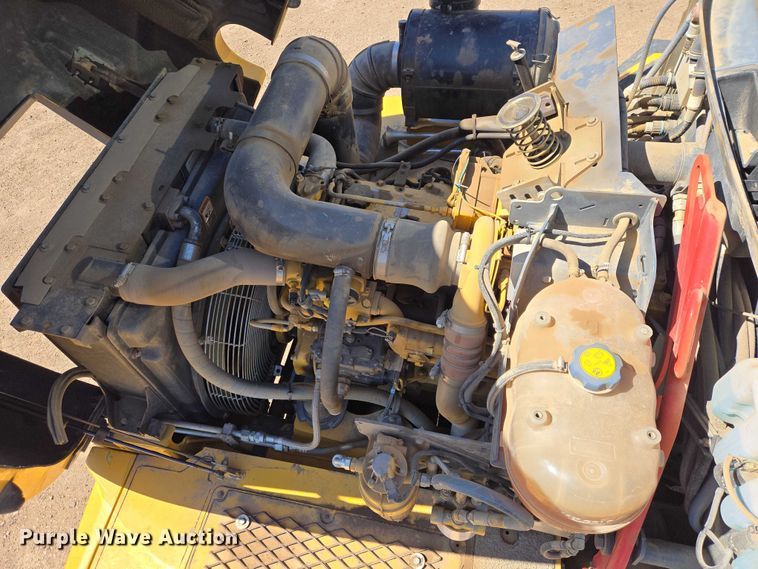 image for item EB1418 2008 John Deere 250D articulated haul truck