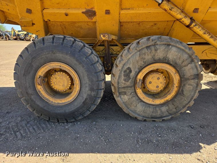 image for item EB1418 2008 John Deere 250D articulated haul truck