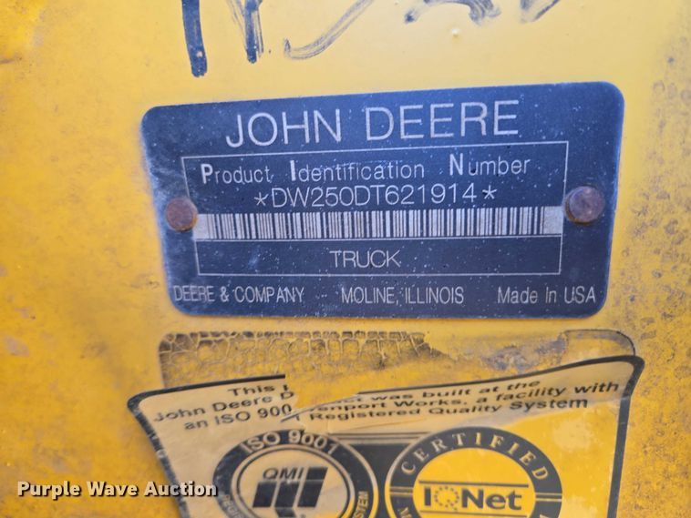 image for item EB1418 2008 John Deere 250D articulated haul truck