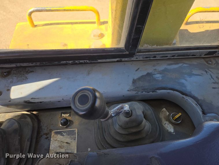 image for item EB1419 2006 Komatsu D155AX-5 dozer