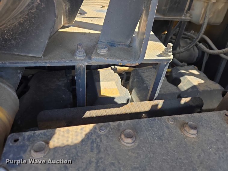 image for item EB1419 2006 Komatsu D155AX-5 dozer