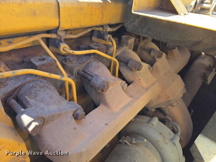 image for item EB1420 2007 John Deere 200D excavator