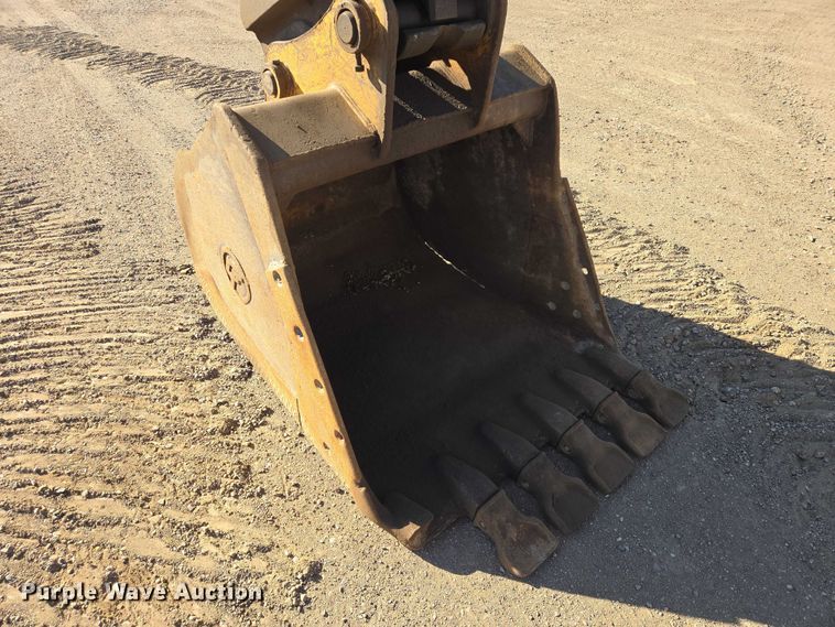 image for item EB1421 2006 Kobelco SK210LC excavator