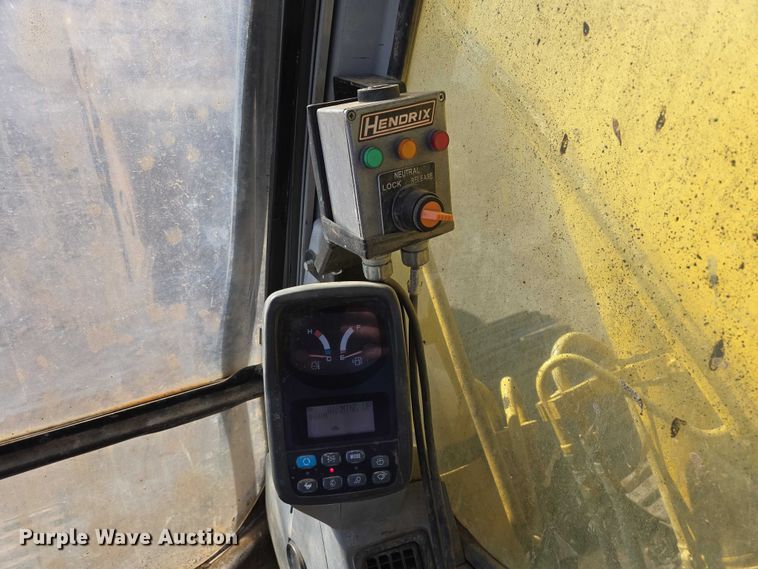 image for item EB1421 2006 Kobelco SK210LC excavator