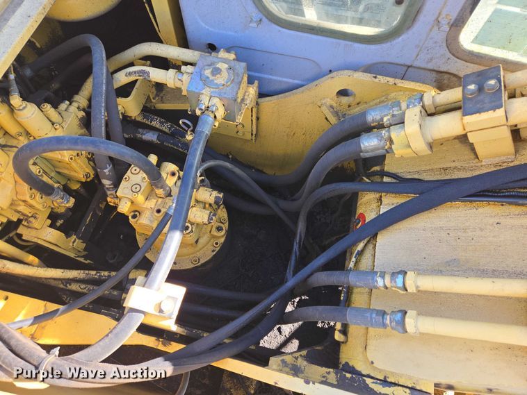 image for item EB1421 2006 Kobelco SK210LC excavator
