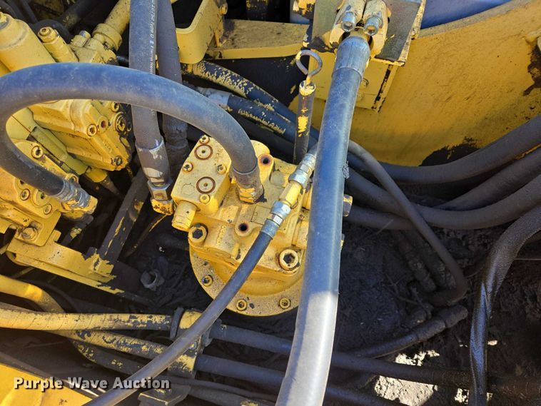 image for item EB1421 2006 Kobelco SK210LC excavator