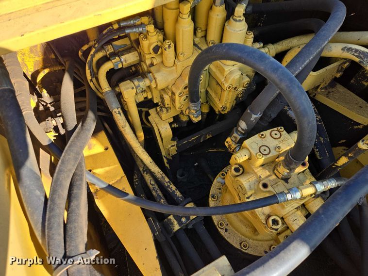 image for item EB1421 2006 Kobelco SK210LC excavator