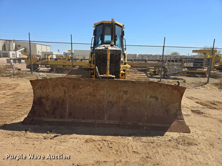 image for item EB1422 2006 John Deere 750J LGP dozer