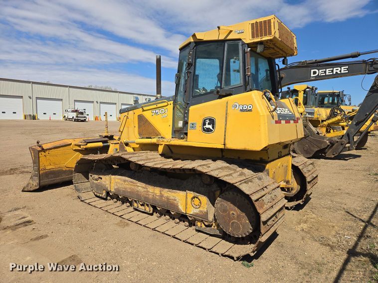 image for item EB1422 2006 John Deere 750J LGP dozer