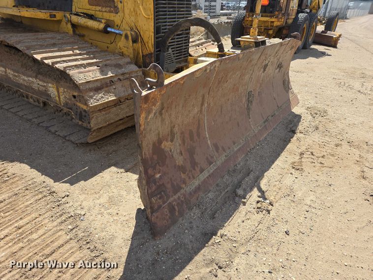 image for item EB1422 2006 John Deere 750J LGP dozer