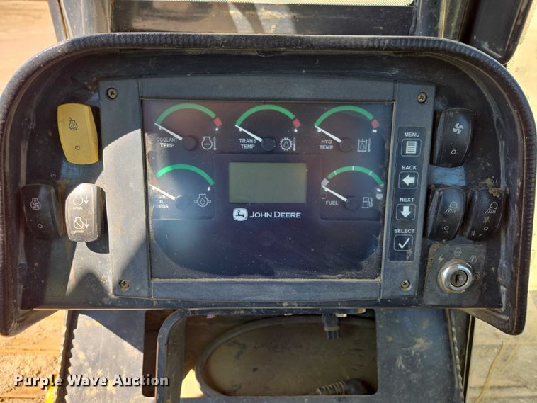 image for item EB1422 2006 John Deere 750J LGP dozer