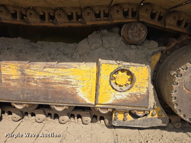 image for item EB1422 2006 John Deere 750J LGP dozer