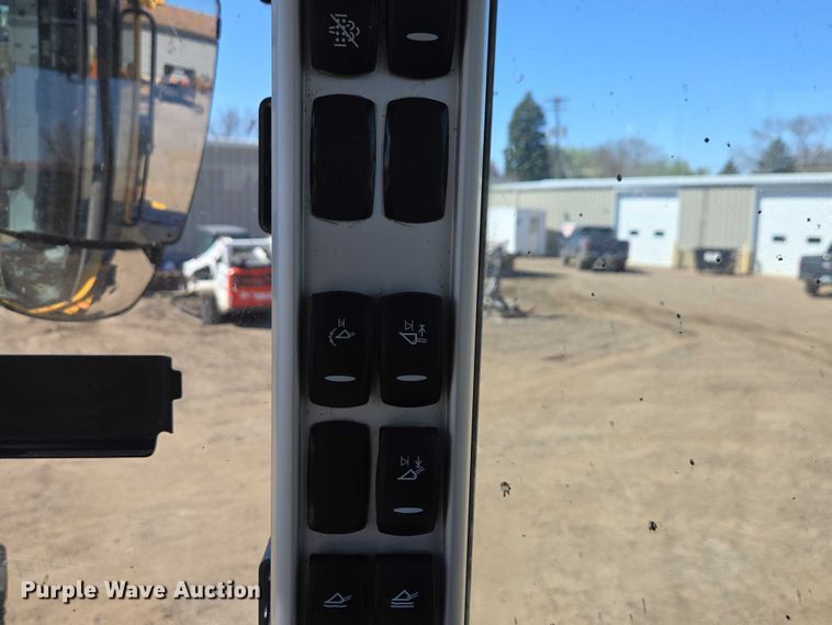 image for item EB1423 Volvo L60H wheel loader