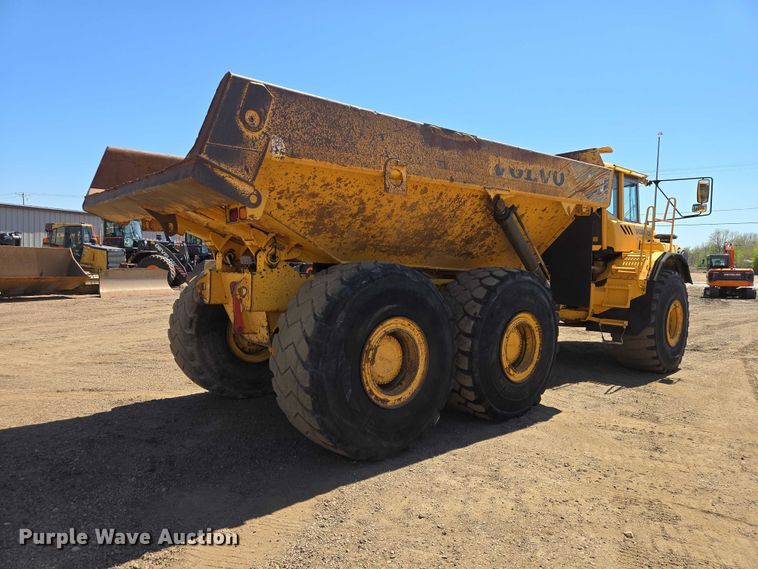 image for item EB1424 2003 Volvo A40D articulated haul truck