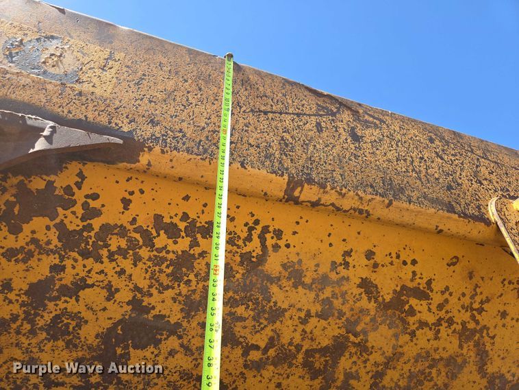 image for item EB1424 2003 Volvo A40D articulated haul truck
