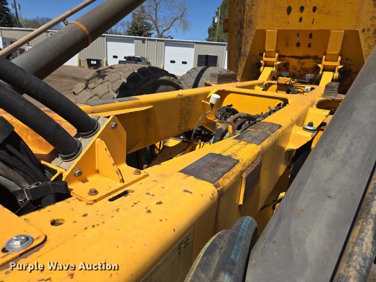 image for item EB1424 2003 Volvo A40D articulated haul truck