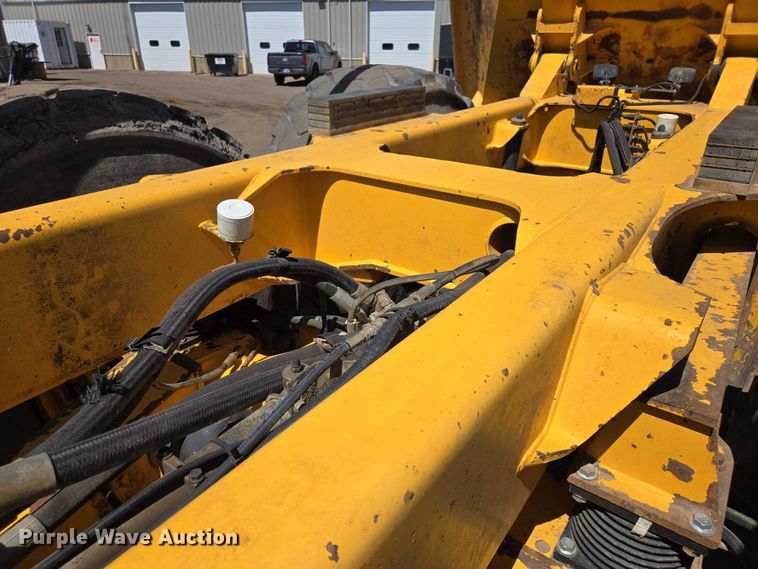 image for item EB1424 2003 Volvo A40D articulated haul truck