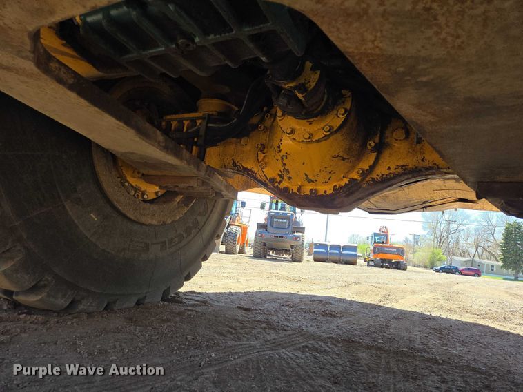 image for item EB1424 2003 Volvo A40D articulated haul truck