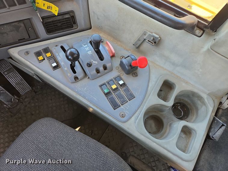 image for item EB1424 2003 Volvo A40D articulated haul truck