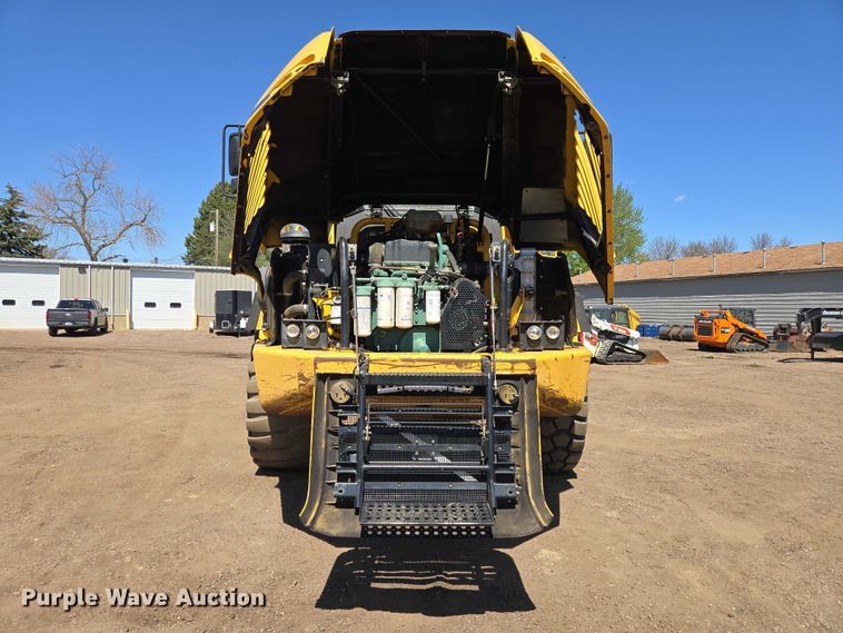 image for item EB1424 2003 Volvo A40D articulated haul truck