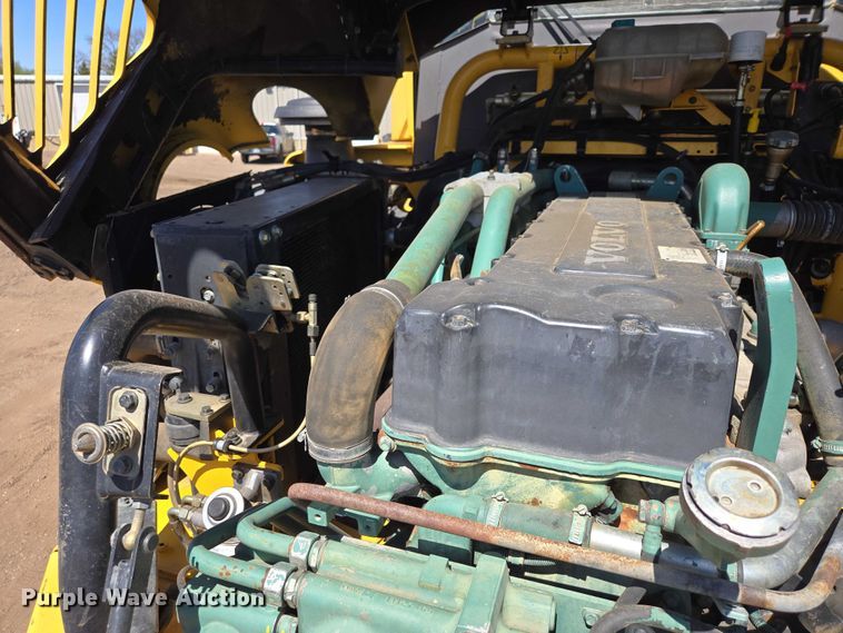 image for item EB1424 2003 Volvo A40D articulated haul truck