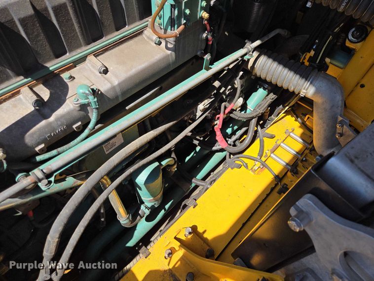 image for item EB1424 2003 Volvo A40D articulated haul truck