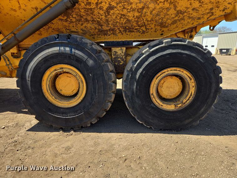 image for item EB1424 2003 Volvo A40D articulated haul truck