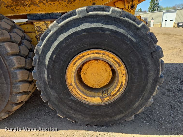image for item EB1424 2003 Volvo A40D articulated haul truck