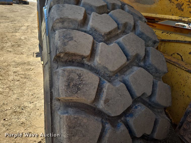 image for item EB1424 2003 Volvo A40D articulated haul truck