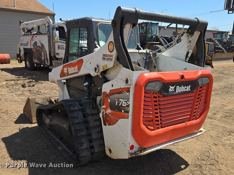 image for item EB1425 2020 Bobcat T76 tracked skid steer loader