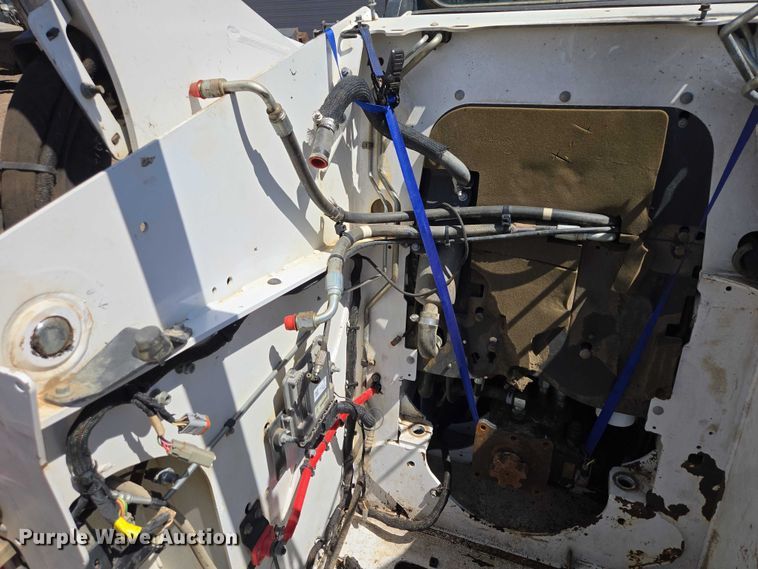 image for item EB1425 2020 Bobcat T76 tracked skid steer loader