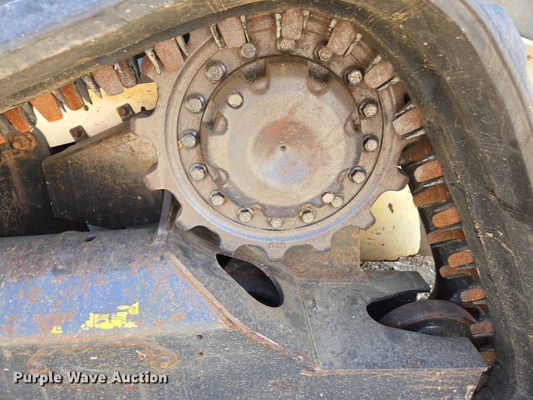 image for item EB1425 2020 Bobcat T76 tracked skid steer loader