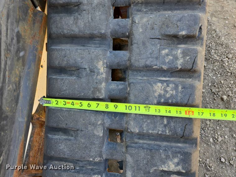 image for item EB1425 2020 Bobcat T76 tracked skid steer loader