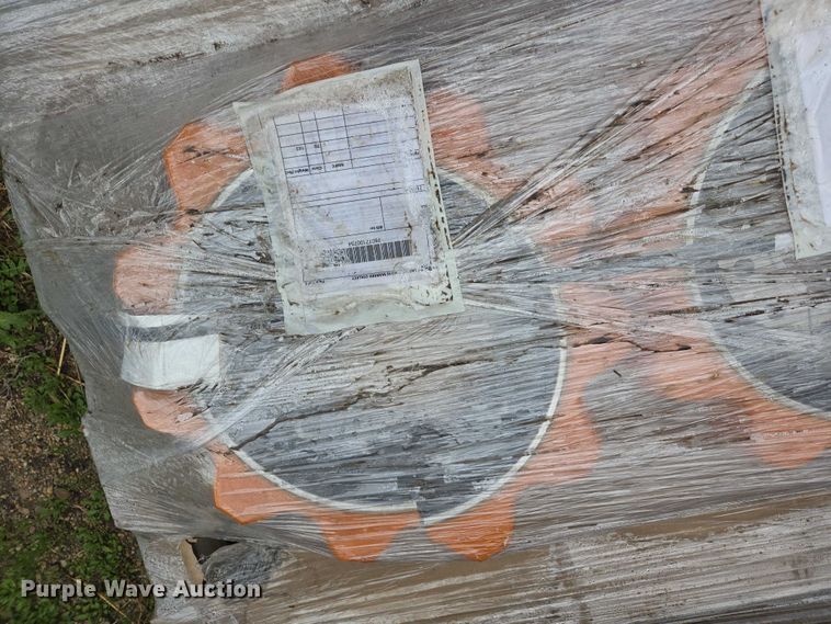 image for item EB1426 Gyro-Trac GT-18 XP mulcher
