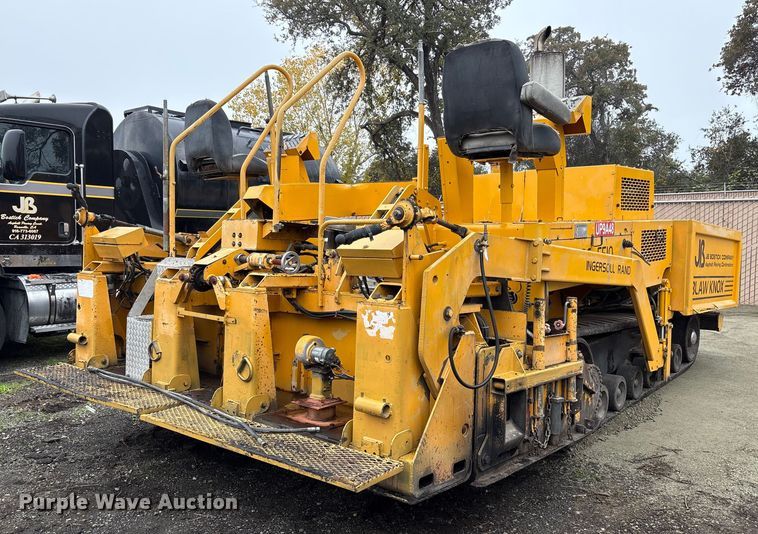 image for item EC8173 1999 Blaw-Knox PF-5510 paver