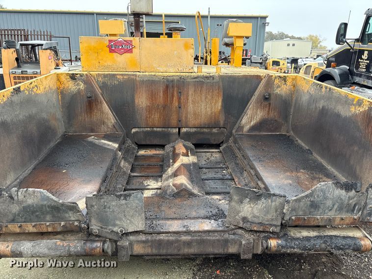 image for item EC8173 1999 Blaw-Knox PF-5510 paver
