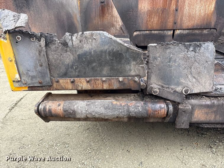 image for item EC8173 1999 Blaw-Knox PF-5510 paver