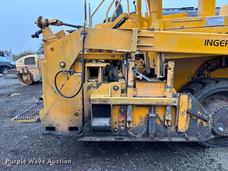 image for item EC8173 1999 Blaw-Knox PF-5510 paver