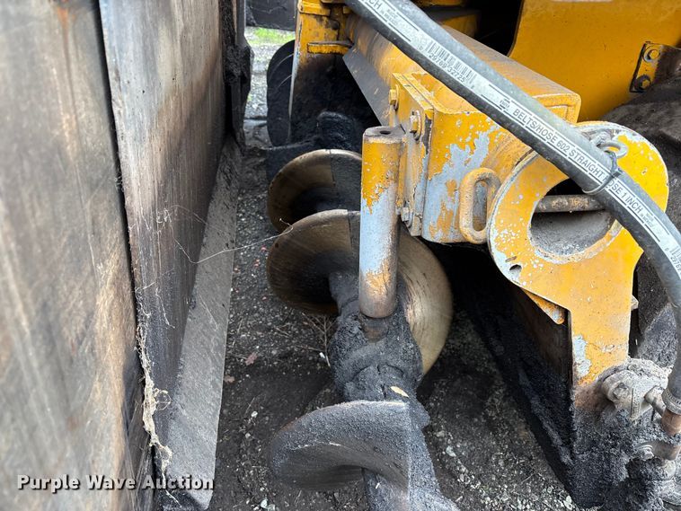 image for item EC8173 1999 Blaw-Knox PF-5510 paver