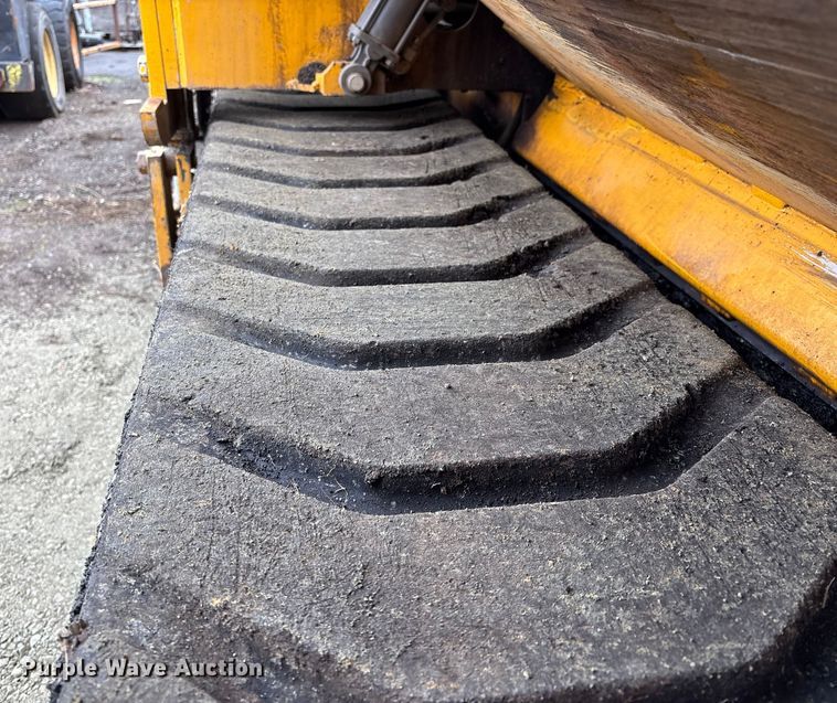 image for item EC8173 1999 Blaw-Knox PF-5510 paver