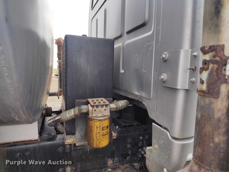 image for item ED0006 2007 Sterling LW4000 WT tank truck