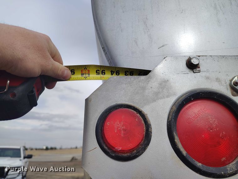 image for item ED0006 2007 Sterling LW4000 WT tank truck