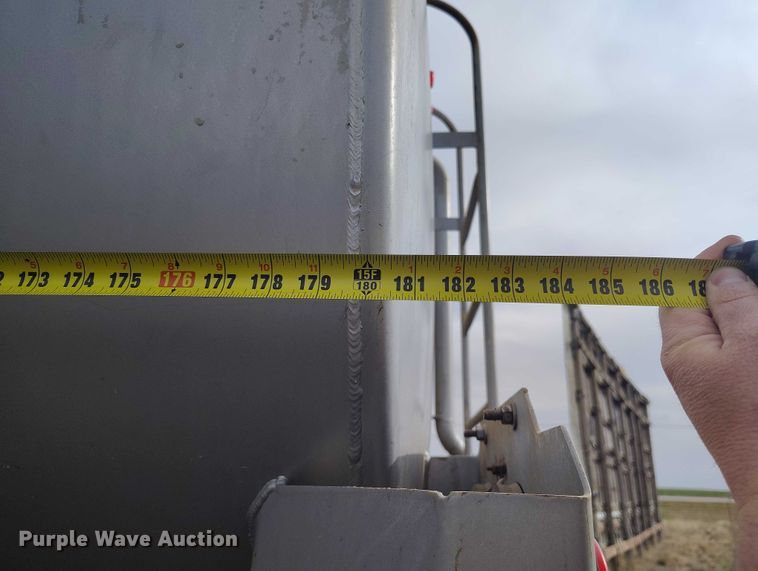 image for item ED0006 2007 Sterling LW4000 WT tank truck