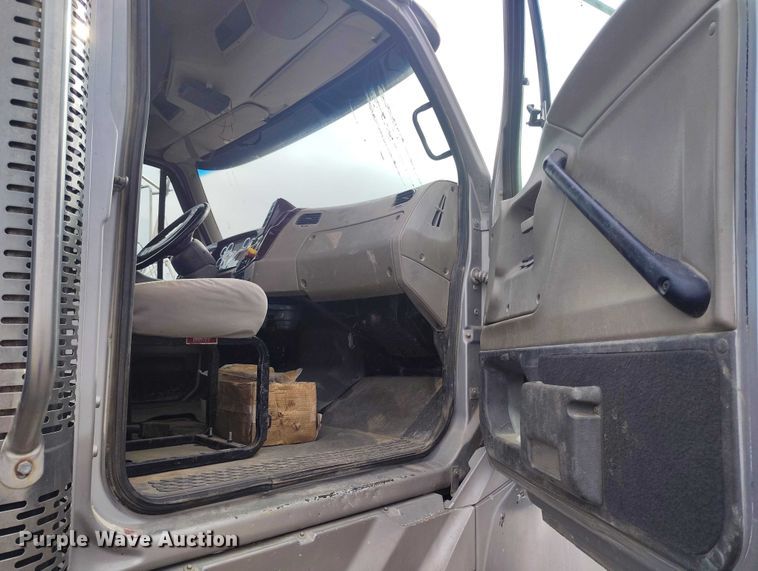 image for item ED0006 2007 Sterling LW4000 WT tank truck