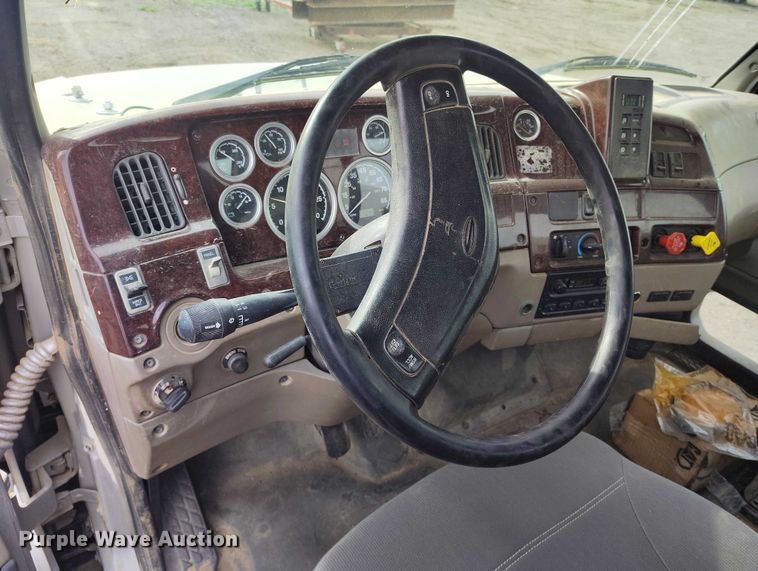 image for item ED0006 2007 Sterling LW4000 WT tank truck