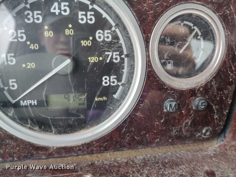 image for item ED0006 2007 Sterling LW4000 WT tank truck