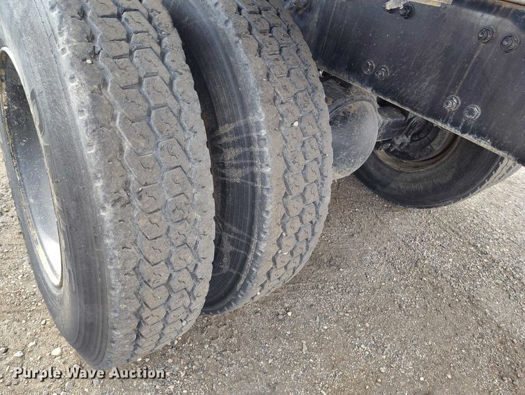 image for item ED0006 2007 Sterling LW4000 WT tank truck